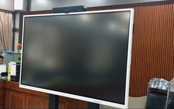 ‎Wow! Anggaran Pengadaan Layar Interaktif DPRD Kuningan Capai Rp3,2 Miliar, Lebih Besar dari Mobil Dinas
